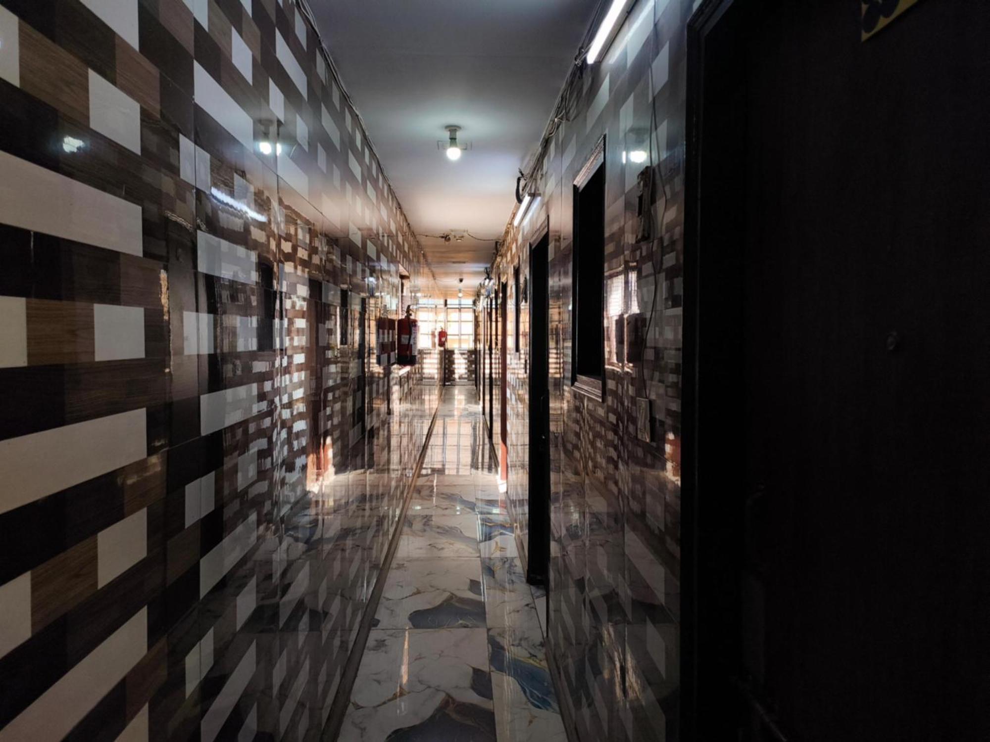Hotel Metro Park New Delhi Eksteriør billede